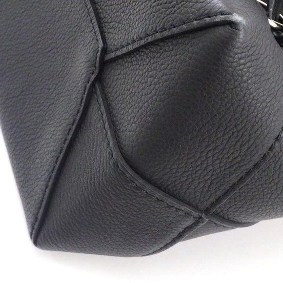 Louis Vuitton LockMe Backpack Taurillon Leather LV Logo Twist Lock Black - Picture 8 of 13